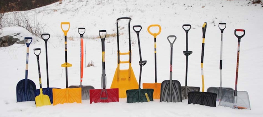 Типы автомобильных лопат для снега